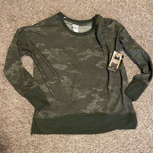 Green camo workout top
